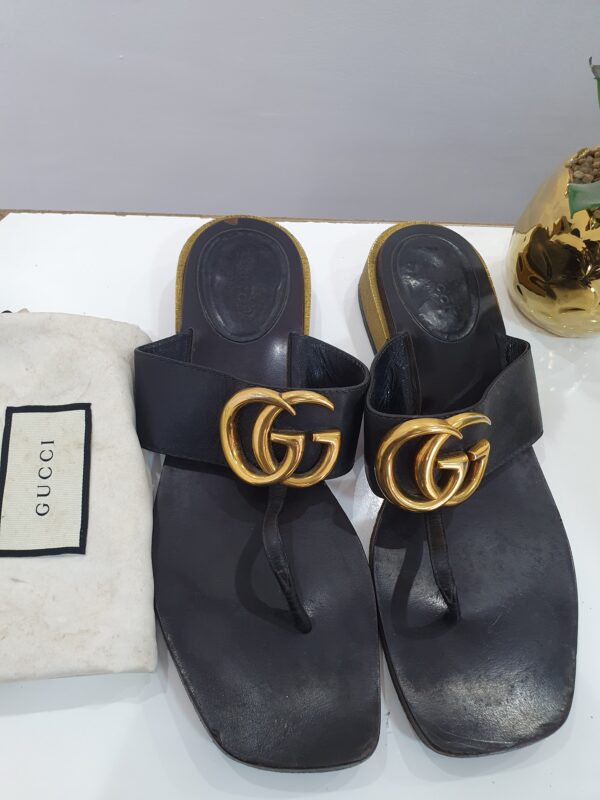 Gucci Black and Gold block heel Thong Flats 41